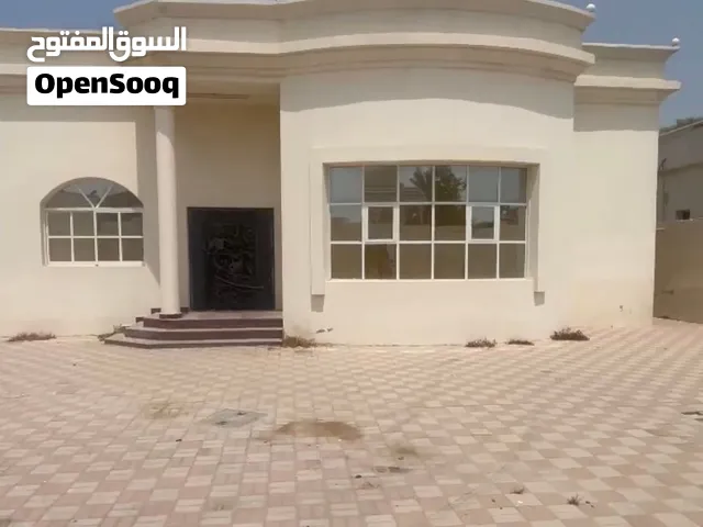 للايجار فيلا في الظيت الشمالي