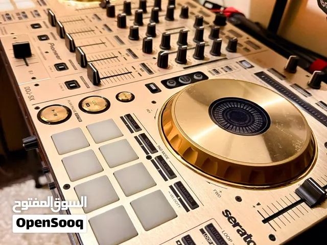 Pioneer ddj sx perfect condition original gold color 4 channel location in Abu Dhabi