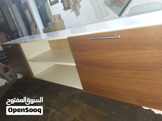 طاولة شاشه