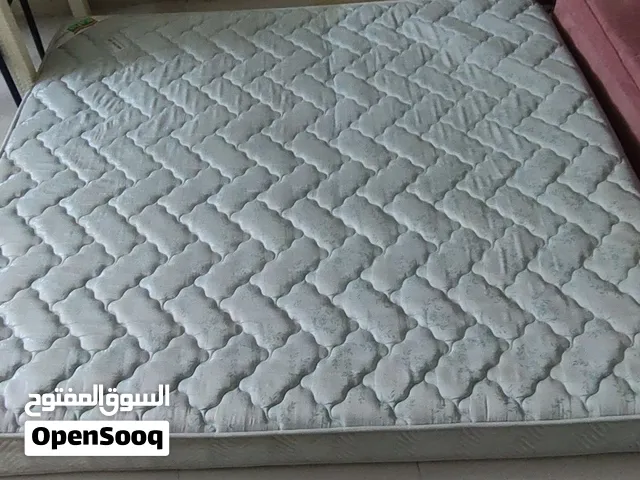 مرتبة Mattress 180×200 200×180 حالتها ممتازة ومريحة