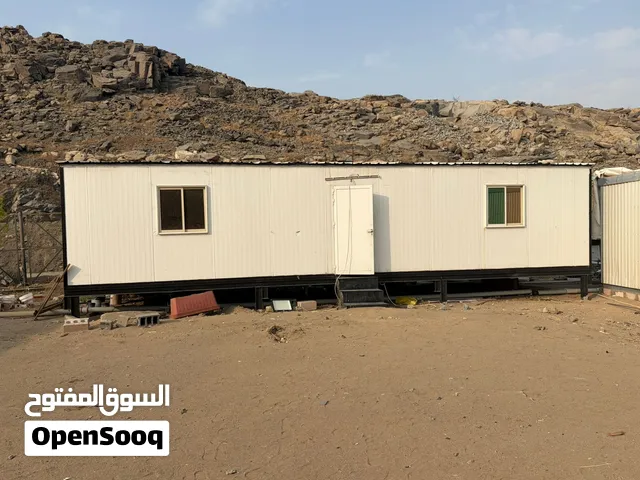 للبيع في مكة المكرمة – كونتينرات وبركسات مستعملة بحالة جيدة