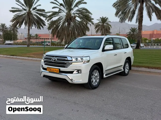 تويوتا لاندكروزر GXR V8 رقم 1 خليجية 2018