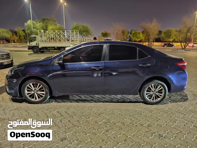 Toyota Corolla 2014 SE+ 2.0L GCC Specs / Mulkiya is Valid + Insurance until Mar 2027