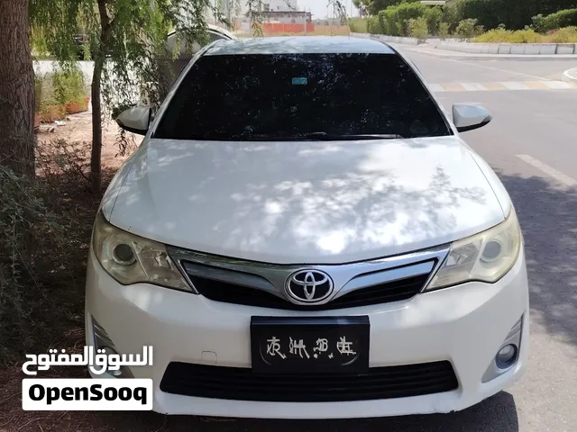 Toyota camry 2015 SE GCC Specs