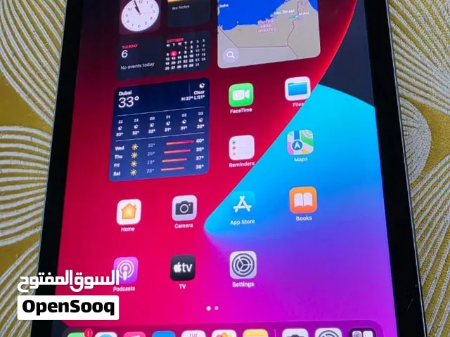 Apple iPad 128 GB in Abu Dhabi