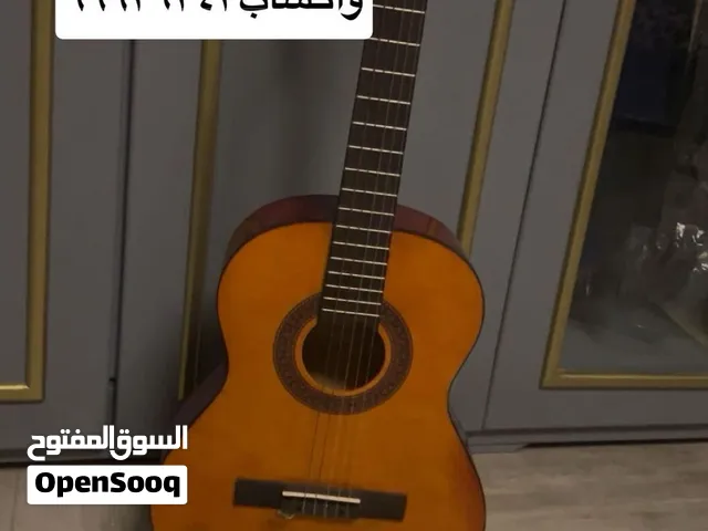 للبيع قيتار جديد حجم كبير ووسط