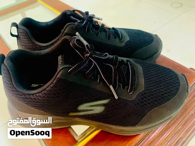 Sketchers Shoes