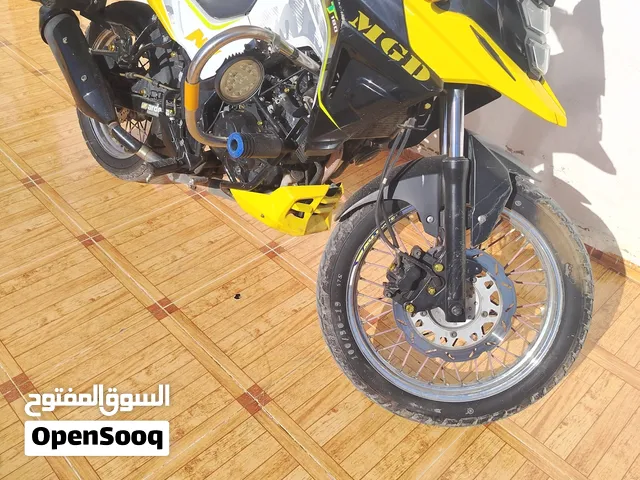 دراجه SYM200