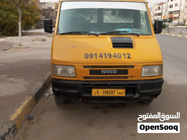 ساحبة لنقل السيارات داخل وخارج طرابلس خدمات 24 ساعة