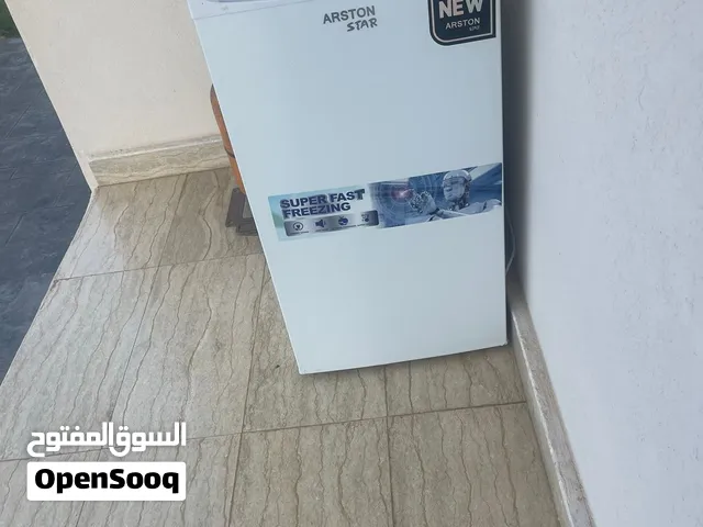 ثلاجه شبه جديده