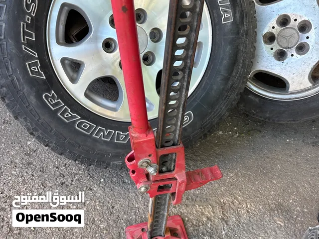 جك رفع دفع رباعي للتخيم والمزارع