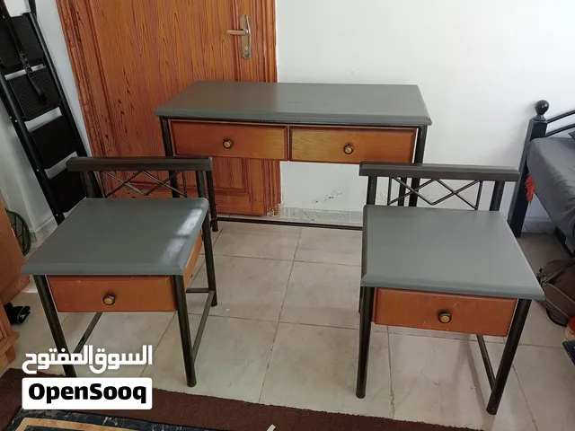 مكتب تواليت خشب زان وحديد مع وحدتين ادراج للبيع