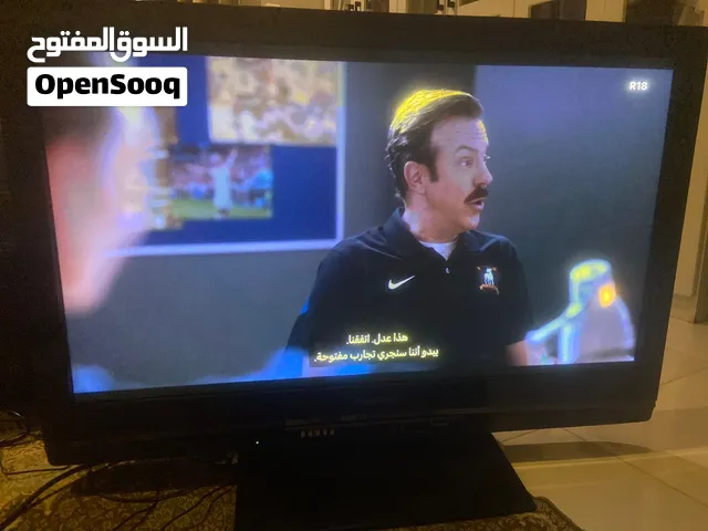 شاشة باناسونيك بلازما 42 بوصة ممتازة للبيع (مع الريموت والقاعدة)