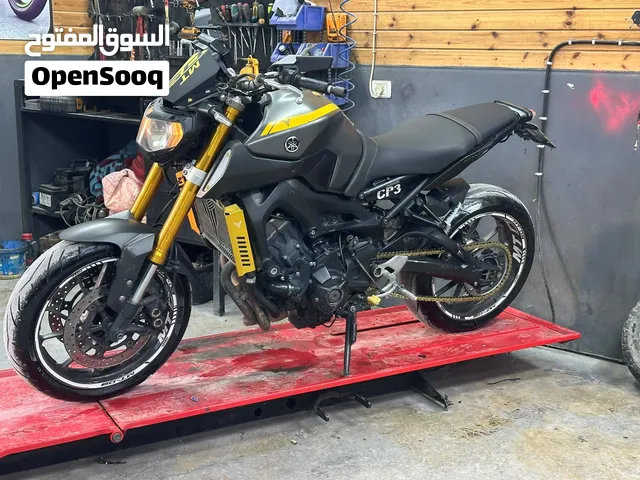 MT-09 Yamaha street fighter