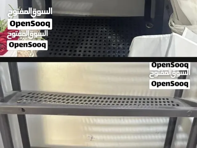 رفوف كبير وصغير