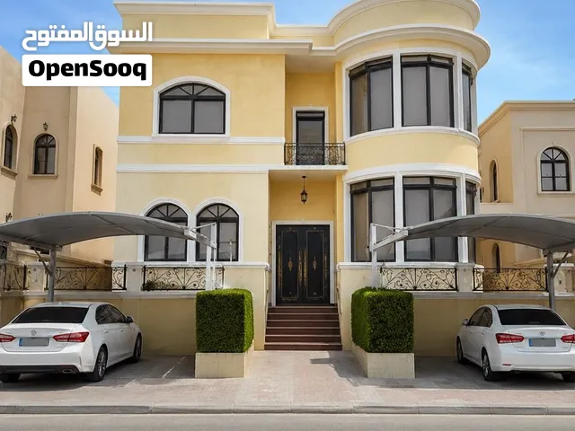 للبيع فيلا في ضاحية السلام