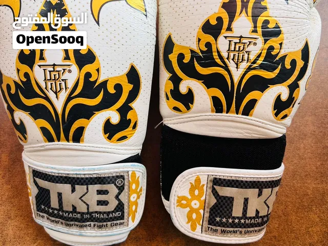 قفازات ملاكمة ومواي تاي توب كينج أصلية جلد طبيعي - Top King Kanok Boxing Gloves