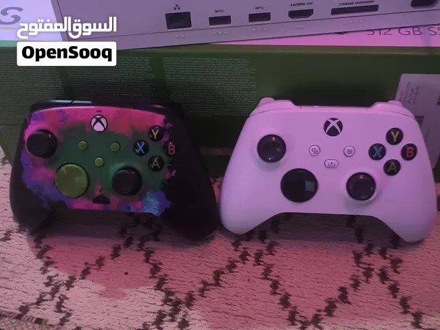 اكس بوكس سيرس اس ذ512لوك ستكير مامفتوح ولا مصلح ويا جويستك الاصليه ويه بطاريه دائميه وياجويستك ثانيه