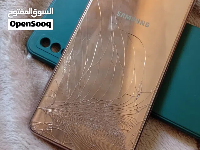 Samsung Galaxy A7 64 GB in Tripoli