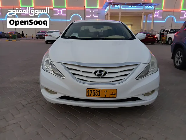 HYUNDAI Sonata 2012 model Urgent sale(Negotiable)