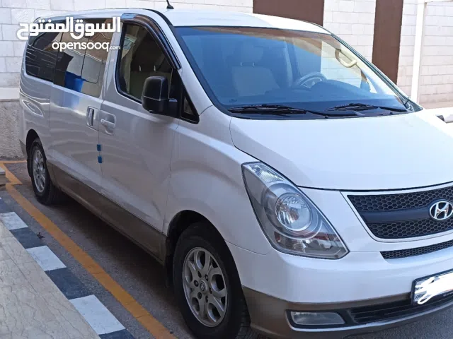 Bus - Van Hyundai in Amman