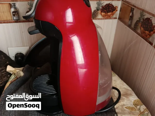آلة قهوة جديدة استعملتها مرة واحدة قهوتها لذيذة تستخدم بالكابسولات