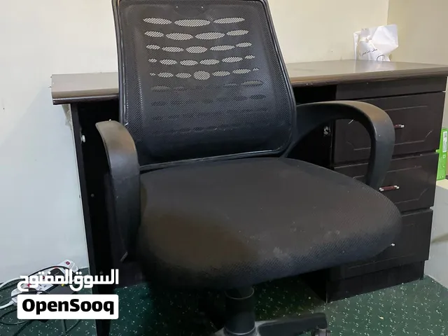 كرسي مكتب شبك دوّار ومريح قابل للرفع والنزول – مناسب للاستديو والمكتب بسعر خدف