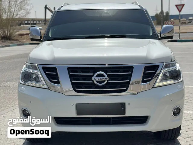 للبيع نيسان بلاتينيوم موديل 2018 خليجي مكينة كبيرة اعلى موصفات نظيفة جدا استخدام اول مالك شد وكالة