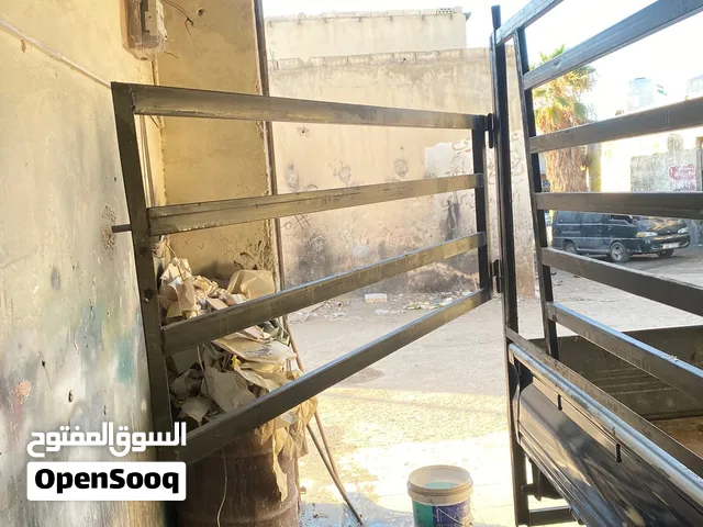للبيع المستعجل: شبك صندوق بيك أب (شَبَك) بحالة ممتازة - إربد