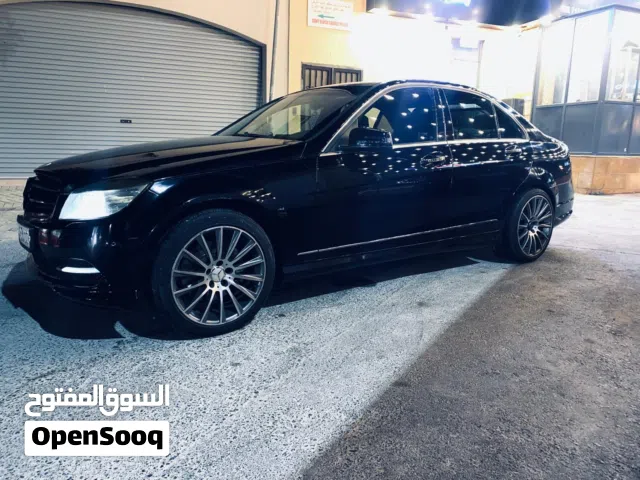 Mercedes Benz C300 2011