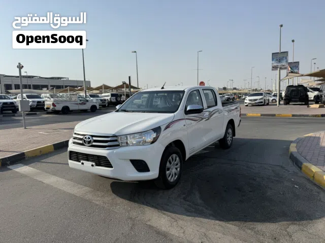تويوتا هيلوكس موديل 2022 جير عادي