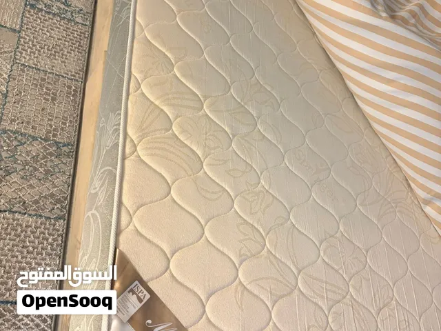 8inch fully medicated mattress for sale. 180X200.