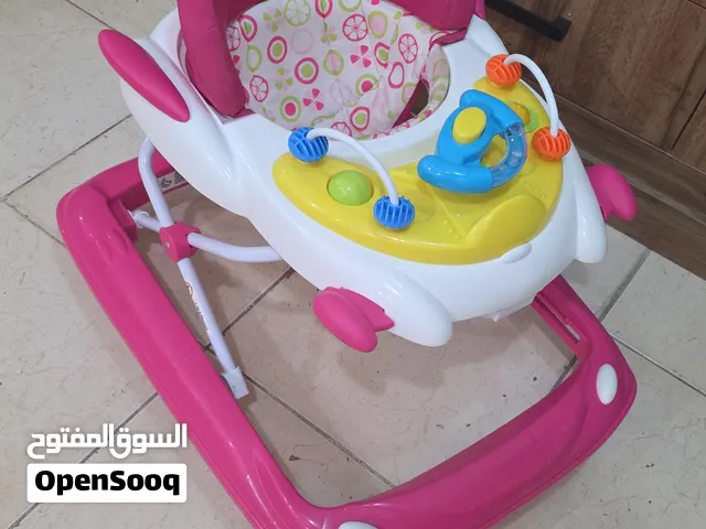 كرسي هزاز شبه جديد ماركه joie