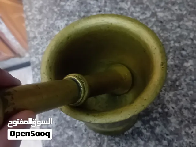 هاون اثري قديم الوزن 7 كيلو السعر 70 دينار للشرا يبعث وبقصرش معاه