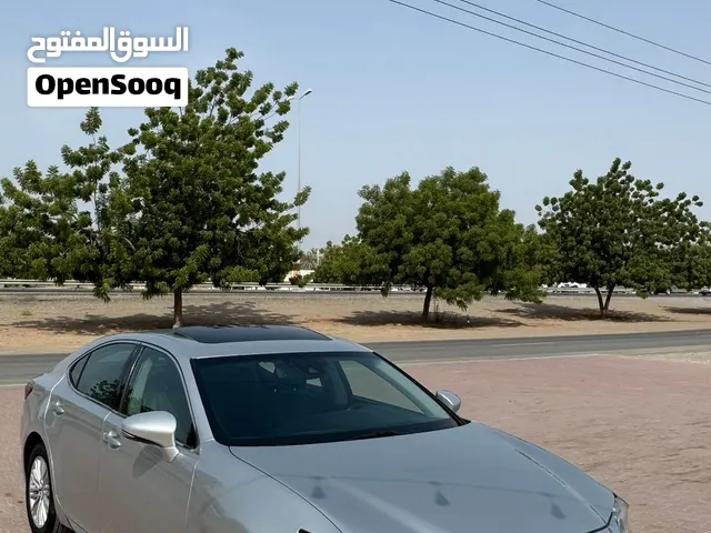 لكزس ES 350 2018 فــضــي مستعمل مرخص مع تقنيات حديثة ونظام إنذار