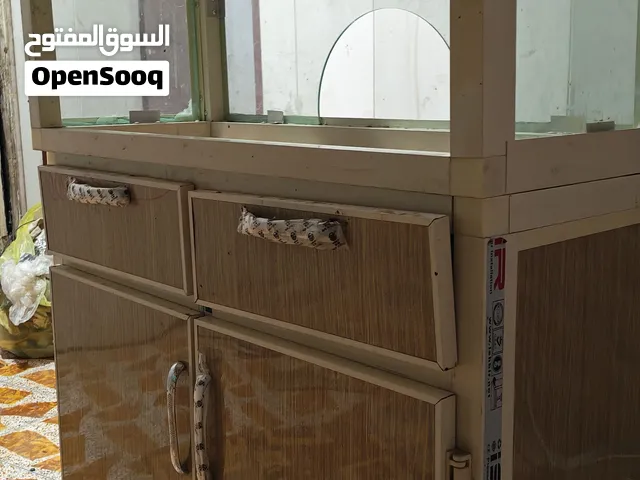 ميز ألمنيوم قطعتين القطعه الفوك بيها جام ومنو جوه المنيوم مفصله تفصال