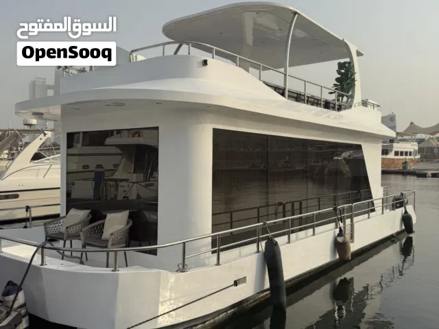 House boat للإيجار بالساعه
