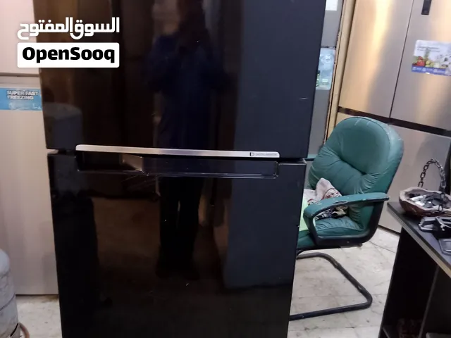 ثلاجة سامسونج 480لتر بحالة وكالة ممتازة توفير للكهرباء لون اسود بسعر 210د