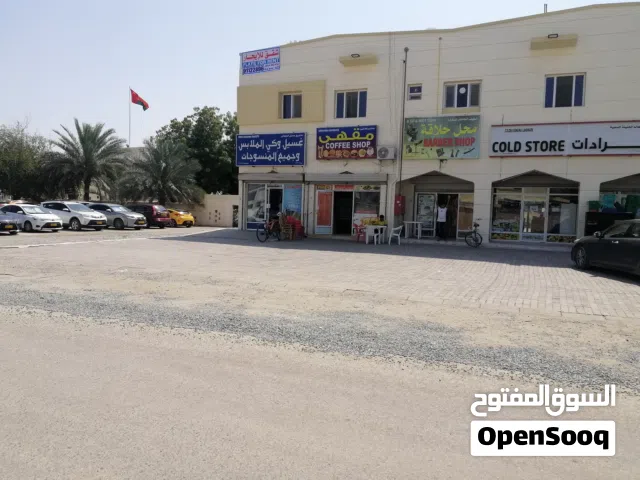 شقة للايجار مبني جديد بركاء /الجنينة