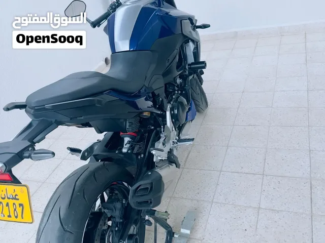 دراجة نارية بي إم دبليو مستعملة موديل 2021 بمحرك-F900 r سي سي