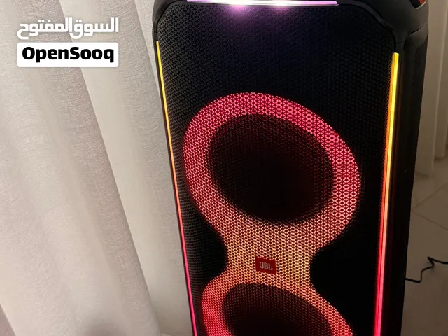 سماعة JBL الحجم الكبير