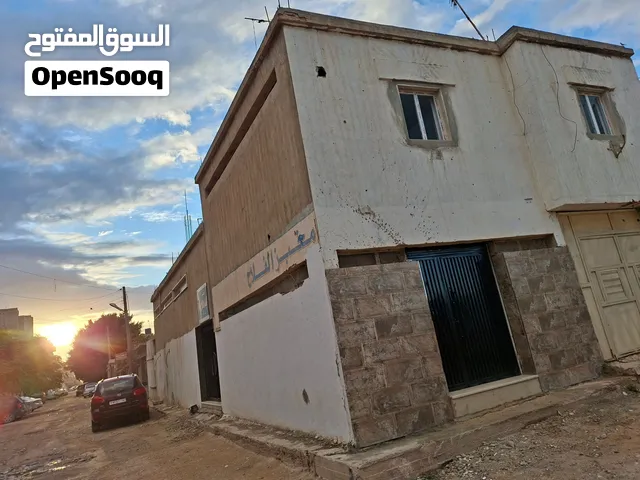 مبنى تجاري للأيجار