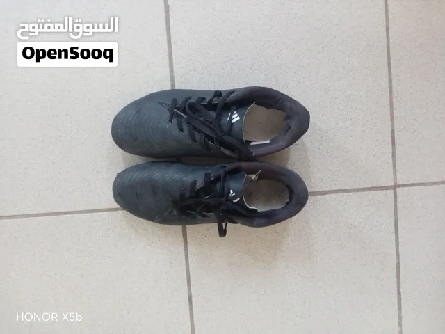 حذاء كرة قدم adidas
