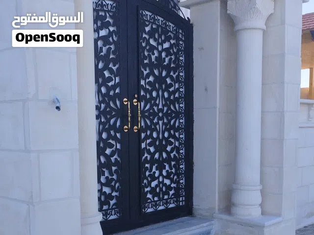 محددة سند لكافة اعمال الحداده والصيانه العامه