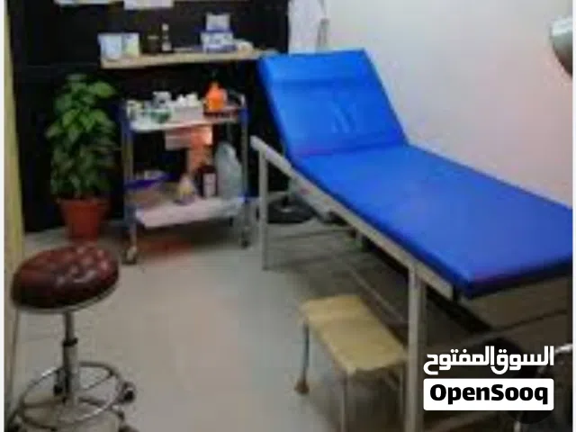 خبير فى الحجامه