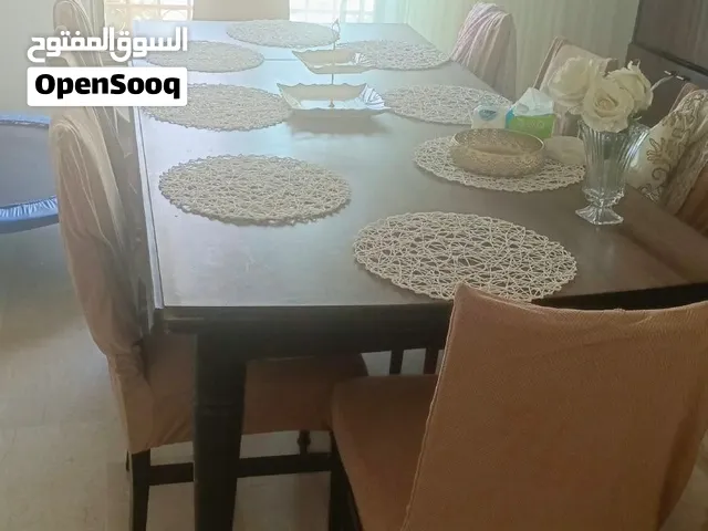اثاث مستعمل مع كهربائيات