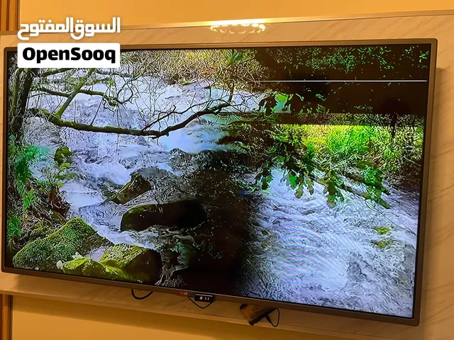 تلفزيون ال جي 60 بوصه مستعمل led شغال بس فيه خط بالشاشه السعر 20 دينار
