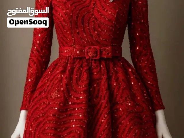 بدلات حفلات انيقات يخبلن باللبس ملبوسات فقط مره وحده ع كد ساعتين سعر الحمره 25 والسوده 30