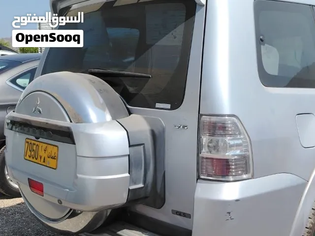 2008 Mitsubishi Pajero GLS SUV with Japanese Specs - Excellent Condition