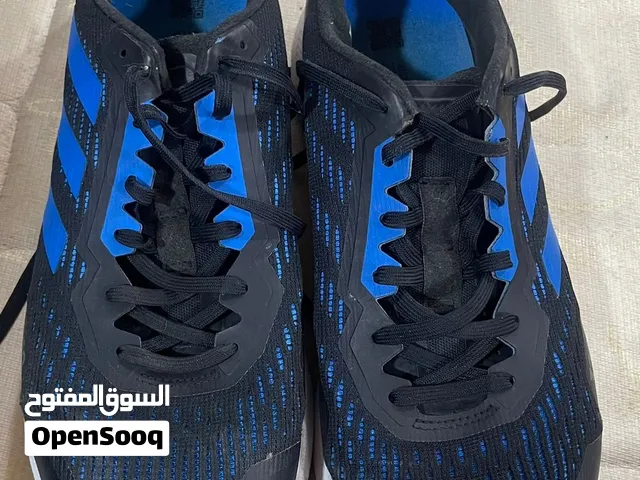 حذاء اديداس اصلي للمشي مقاس 44